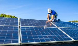 Installation et mise en production des panneaux solaires photovoltaïques à Suippes